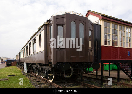 UK de Tyne et Wear Sunderland Seaburn Old Railway Carriage utilisée comme salle à manger de l'hôtel Banque D'Images