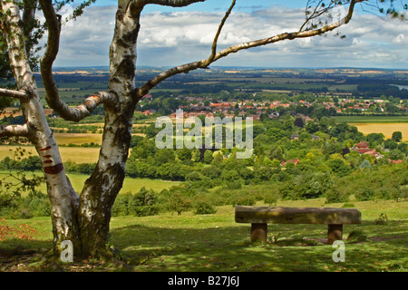 Voir le site du Chiltern Hills, comté de l'Oxfordshire et le petit village de Watlington Banque D'Images