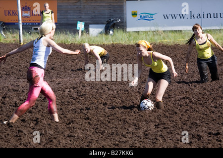 Swamp Soccer tournoi de Championnat Mondial Hyrynsalmi Finlande Europe Banque D'Images