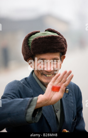 L'homme chinois dans la vieille ville de Xingping Chine Fuli Banque D'Images