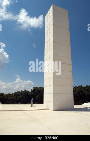 Tel Aviv Israël Wolfson Park Ville blanche statue 1977 1988 une sculpture par Dani Karavan Banque D'Images