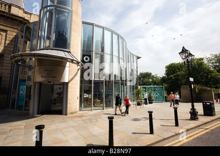 UK de Tyne et Wear Sunderland Mowbray Park Gardens d'entrée du musée de la ville Banque D'Images