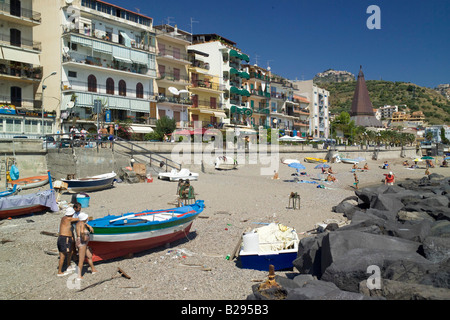 Près de la plage de Giardini Naxos Taormina Sicile Banque D'Images