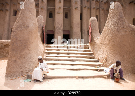 Entrée de la Mosquée de Djenné au Mali de brique de boue Banque D'Images