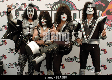 Groupe Kiss posent au Download Festival 2008 Banque D'Images