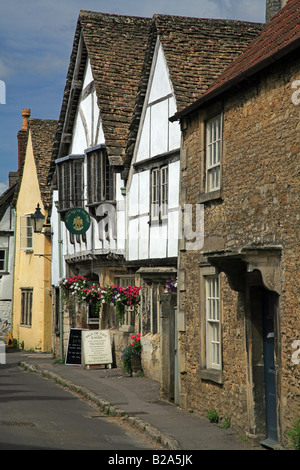 Signe de l'Ange pub dans National Trust village de Lacock, Wiltshire, UK Banque D'Images