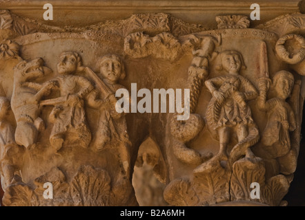 Détail capital cloître Banque D'Images