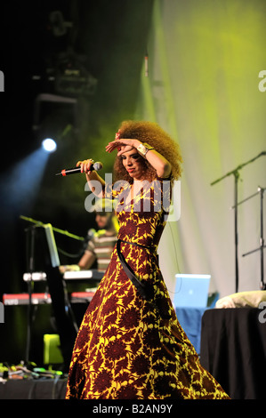 Chanteur brésilien Vanessa da Mata au Paléo Festival, 22 juillet 2008 à Nyon, Suisse Banque D'Images