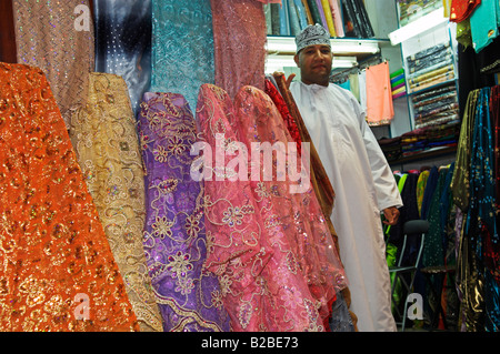 Boutique de tissus à Nizwa Oman Banque D'Images