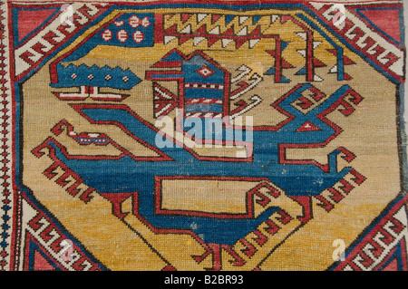 Détail d'un vieux tapis Ottoman affichée à l'intérieur de la section Islamique du Musée Pergamon de Berlin Museumsinsel île dans l'Allemagne Banque D'Images