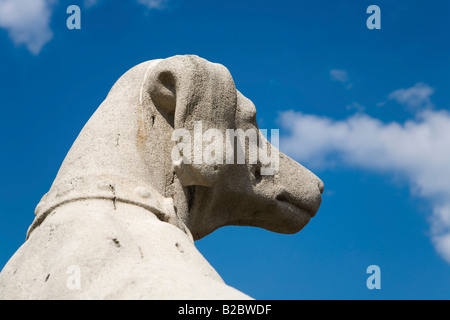 Sculpture chien, Château Nordkirchen, connu sous le nom de "Versailles westphalien, builder archevêque de Plettenburg, début de la 1 Banque D'Images