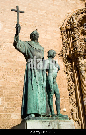 Palma de Mallorca, Fray Juníper Serra statue, fondateur de San Francisco CA. Îles Baléares, Espagne Europe Banque D'Images
