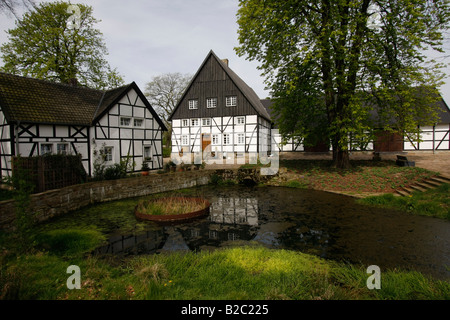 Dans Emscherquelle à Holzwickede, Nordrhein-Westfalen, Germany, Europe Banque D'Images