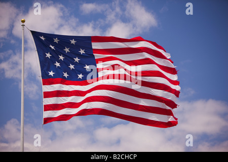 BALTIMORE, Maryland USA - 15 étoiles et 15-stripe United States flag flying sur Federal Hill. Banque D'Images