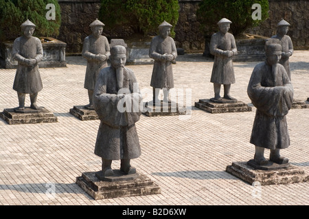 Mandarin Pierre chiffres dans les motifs du tombeau de Khai Dinh - l'un des sites de la dynastie des Nguyen Hue Vietnam impérial. Banque D'Images