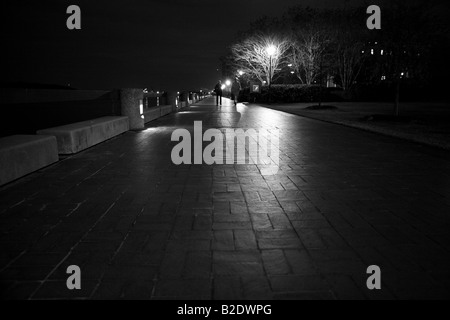 RIVERWALK DE NUIT À SAVANNAH GEORGIA USA Banque D'Images