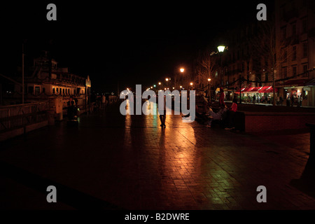 RIVERWALK DE NUIT À SAVANNAH GEORGIA USA Banque D'Images