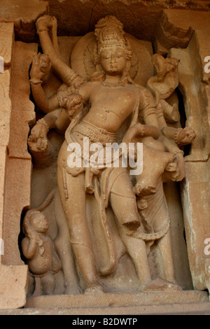 Fin du viie ou début du viiie siècle statue du dieu hindou Shiva , Aihole , Karnataka , Inde Banque D'Images