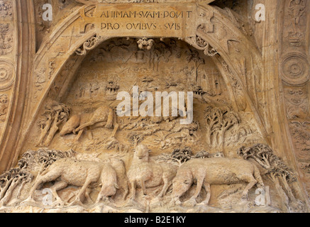 Sculpture sur le dessous de la Grande Horloge Arch Rouen Normandie France Banque D'Images