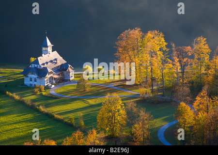 High angle view of villa dans domaine Villa Roth Schloss Grundlsee Ausseer Land Salzkammergut Autriche Banque D'Images