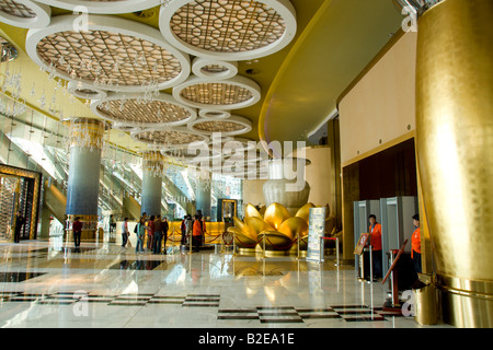 Lobby de casino Grand Lisboa Macau La province de Guangdong, Chine Banque D'Images