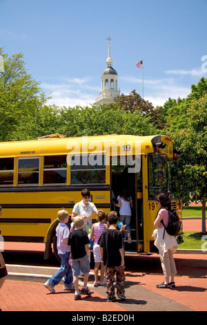 Conseil des étudiants de l'autobus scolaire à l'Henry Ford à Dearborn au Michigan Banque D'Images