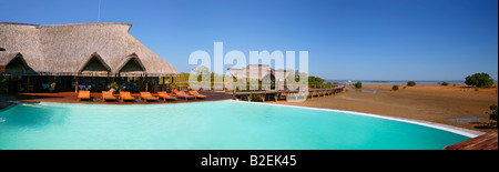 La terrasse de la piscine du Flamingo Bay Water Lodge lodge de base Banque D'Images