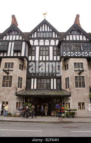 Magasin Liberty London England Banque D'Images