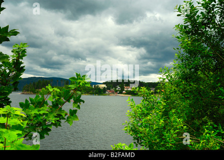 Schluchsee a le plus grand lac dans la Forêt Noire, sept kilomètres de long 14 kilomètres de large et 61 mètres de profondeur c'est un artifi Banque D'Images