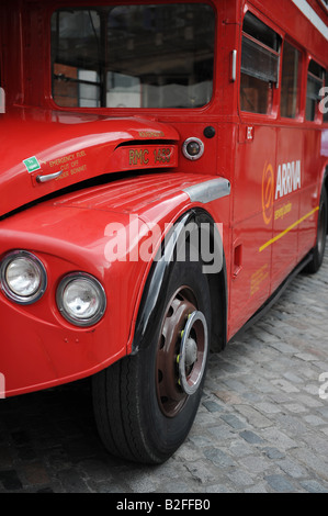 L'extérieur de l'autobus Routemaster London Transport Museum editorial Banque D'Images