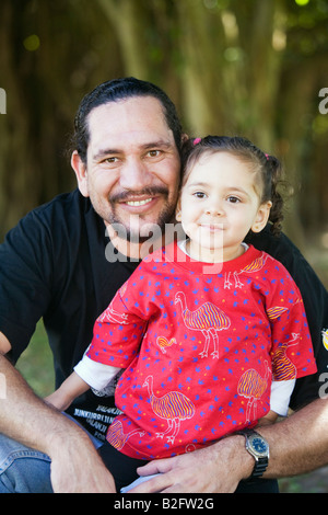 Le père et l'enfant Aborinal - Cairns, Queensland, Australie Banque D'Images