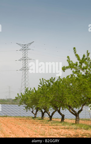 Parc photovoltaïque solaire à Beneixama, Alicante, Espagne Banque D'Images