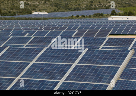 Parc photovoltaïque solaire à Beneixama, Alicante, Espagne Banque D'Images