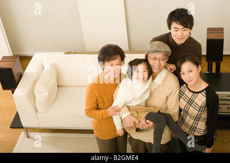 Portrait d'une jeune fille avec ses parents et grands-parents Banque D'Images