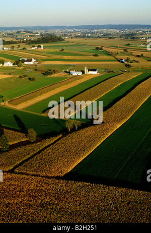 Vue aérienne de l'espace rural Pennsylvania Dutch Country, extrêmement fertiles terres agricoles administré principalement par le peuple ordinaire, Amish, Lancaster Banque D'Images