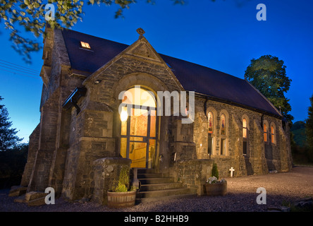 L'extérieur de l'église St Curigs Capel Curig maintenant l'église convertie Snowdonia bed and breakfast création Banque D'Images