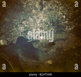 Géographie / voyages, États-Unis, Texas, Houston, vue sur la ville / paysages urbains, grand feu à la raffinerie à l'est, vue aérienne, Banque D'Images