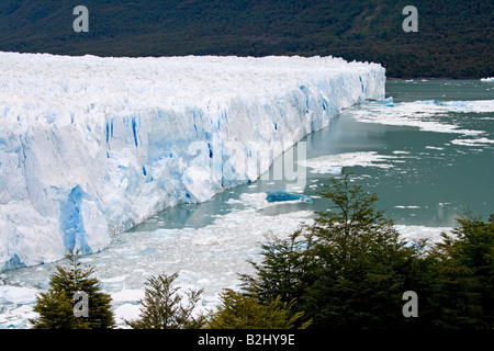 Perito Moreno Glacier Parc National Los Glaciares en Patagonie Argentine Amérique du Sud Banque D'Images