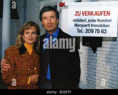 Wolff, Christian, * 11.3.1938, acteur allemand, demi-longueur, avec Andrea l'Arronge, PR photo du film de télévision 'Kap der guten Hoffnung', 16.1.1996, Banque D'Images