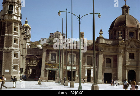 Géographie / voyages, Mexique, Mexico, églises, ancienne basilique de Guadalupe, construite : 1531 - 1709, vue extérieure, 1964, historique, historique, Amérique centrale, XXe siècle, années 1960, architecture, bâtiment, église, CEAM, peuple, Banque D'Images