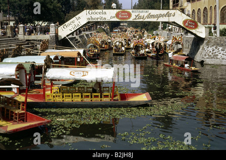 Géographie / voyages, Mexique, Mexico, 'Floating Gardens' de Xochimilco, bateaux sur canal, 1964, Banque D'Images