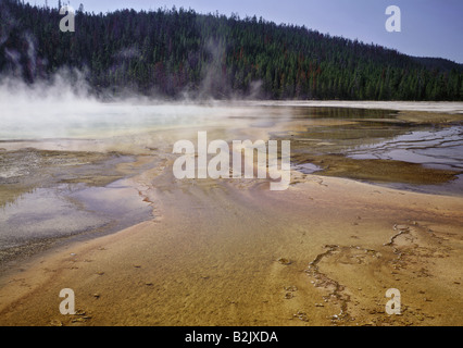 Géographie / voyages, USA, Wyoming, des paysages, le Parc National de Yellowstone, Midway Geyser Basin, Grand Prismatic Spring, Additional-Rights Clearance-Info-Not-Available- Banque D'Images
