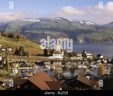 Géographie / voyages, Suisse, Berne, Spiez, vues sur la ville, le port, le lac de Thoune, Spiez, Additional-Rights Clearance-Info-Château-Not-Available Banque D'Images