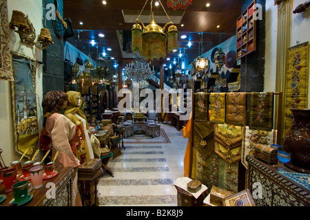 Boutique haut de gamme dans le souk Hamidiyya à Damas en Syrie Banque D'Images