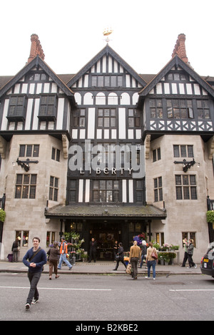 Magasin Liberty London England Banque D'Images