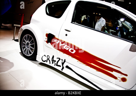 Toyota Aygo Crazy sur le Stand Toyota au Salon de l'excel de Londres Banque D'Images