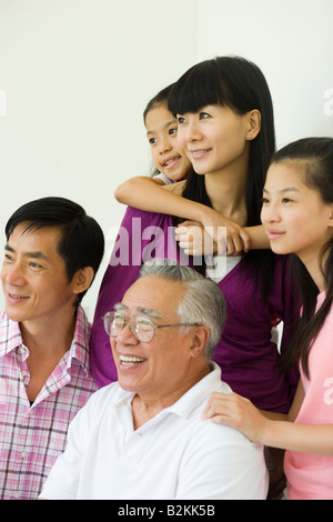 Family smiling together Banque D'Images