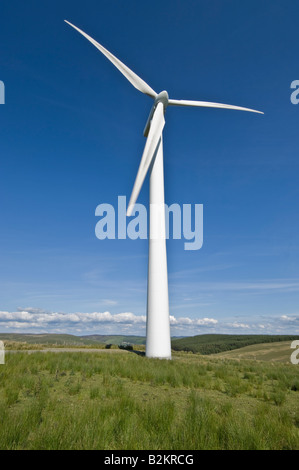 Éolienne au parc éolien Cemmaes Cemmaes Powys Banque D'Images