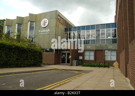 Eastleigh Borough Council head office building. Centre Civique, Eastleigh, Hampshire. Banque D'Images