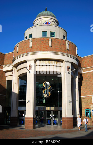 Le centre commercial Harlequin, High Street, Watford, Hertfordshire, Angleterre, Royaume-Uni Banque D'Images